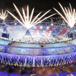 Fuegos artificiales en la ceremonia de inauguración de los Juegos de Londres