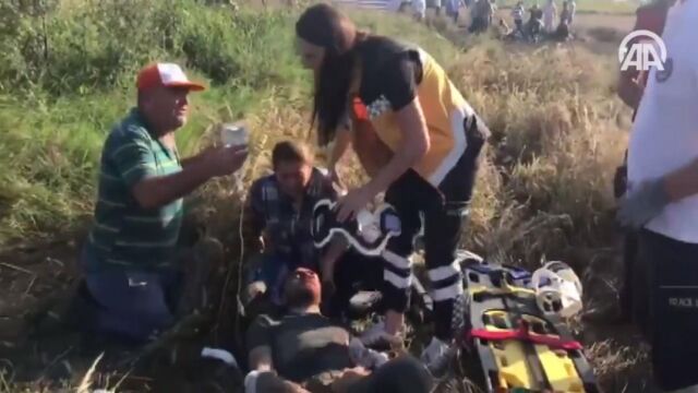 Al menos 10 muertos y decenas de heridos en un accidente de tren en Turquía
