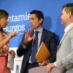 Carolina Blasco conversa con Fernando de Santiago y Jorge Villaverde