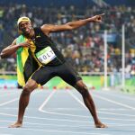 Usain Bolt de Jamaica celebra su victoria hoy, domingo 14 de agosto de 2016, en la final de 100 m masculino