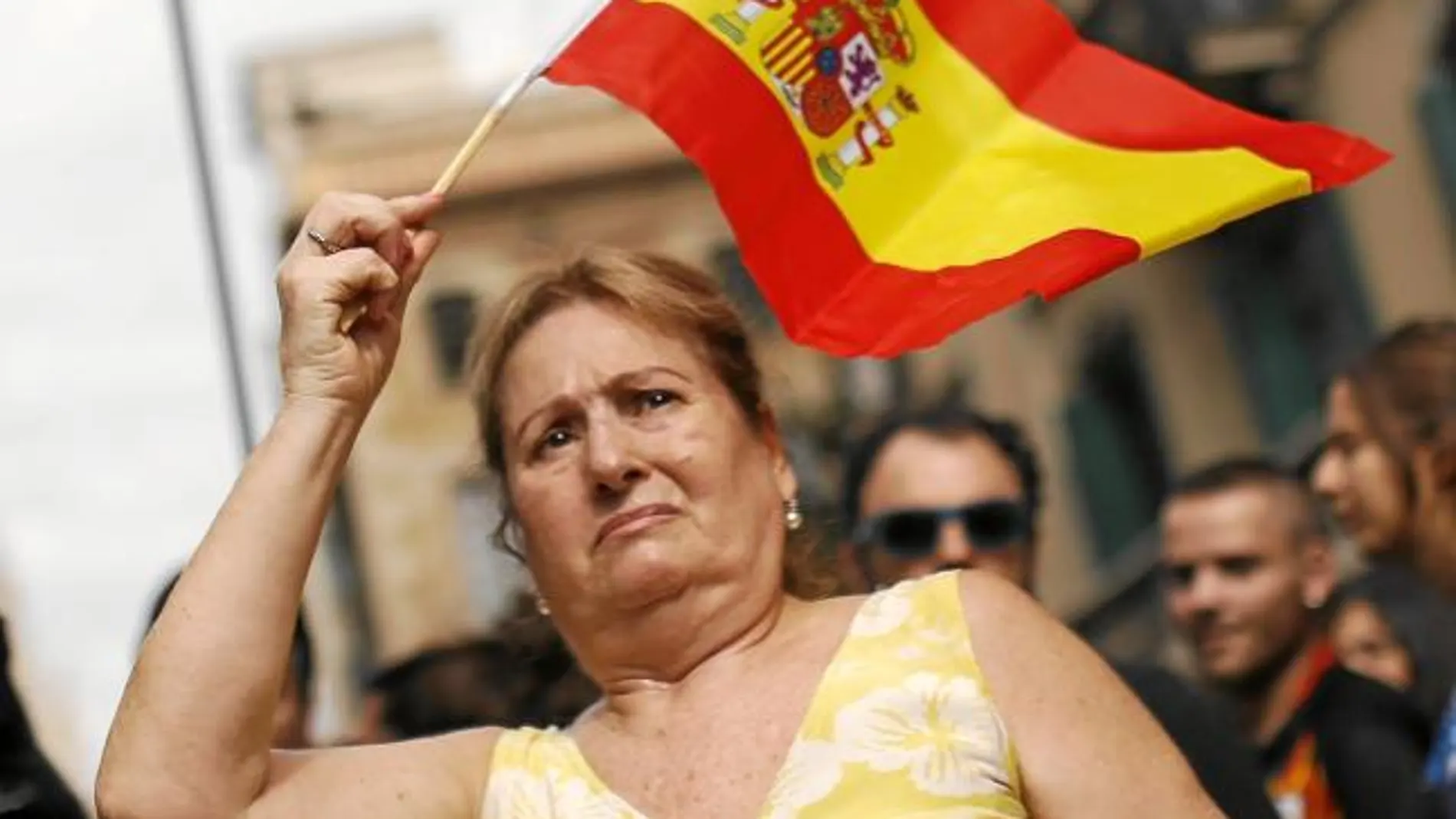 Mª Mercedes dice que «no está reñido ser española y catalana»