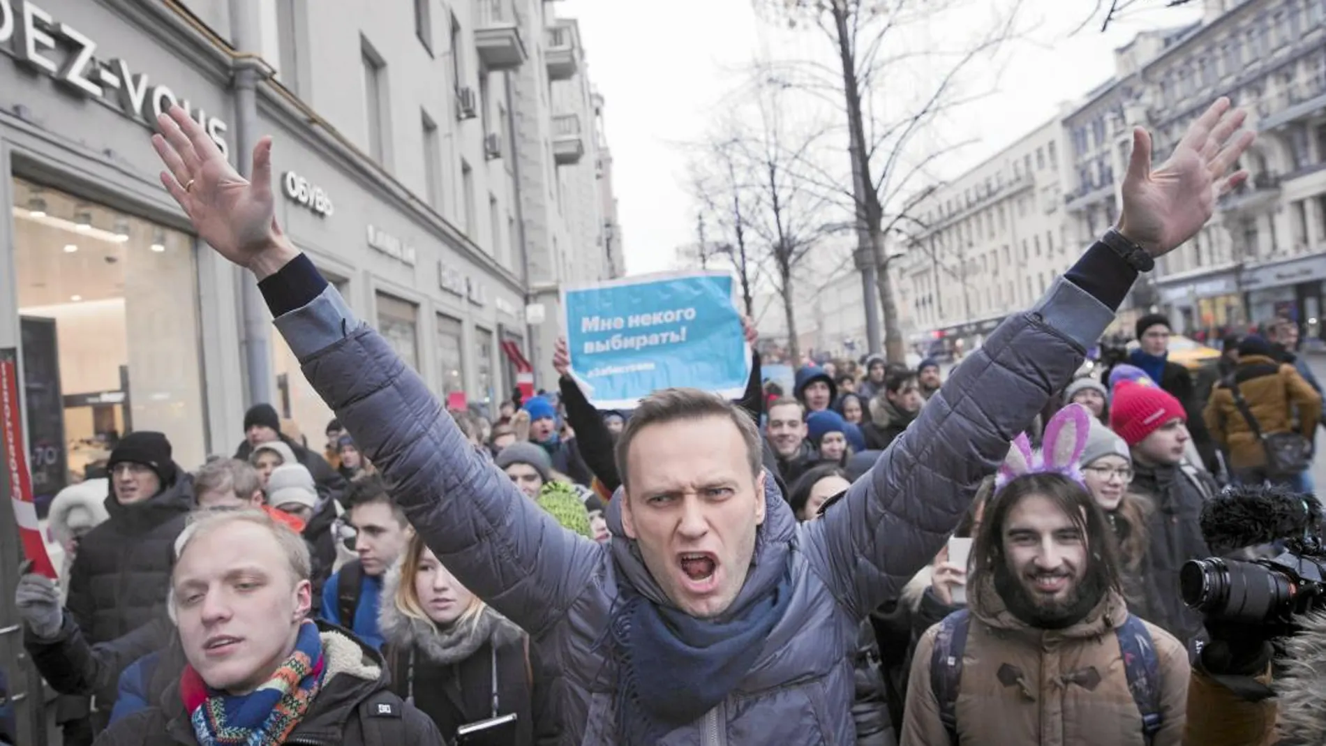 El opositor ruso Alexei Navalni, ayer, durante las protestas de Moscú, antes de ser detenido