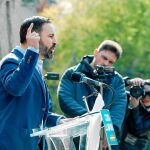 Santiago Abascal mantuvo el tono amenazante de su discurso y acusó a Cs de ser un partido «veleta»