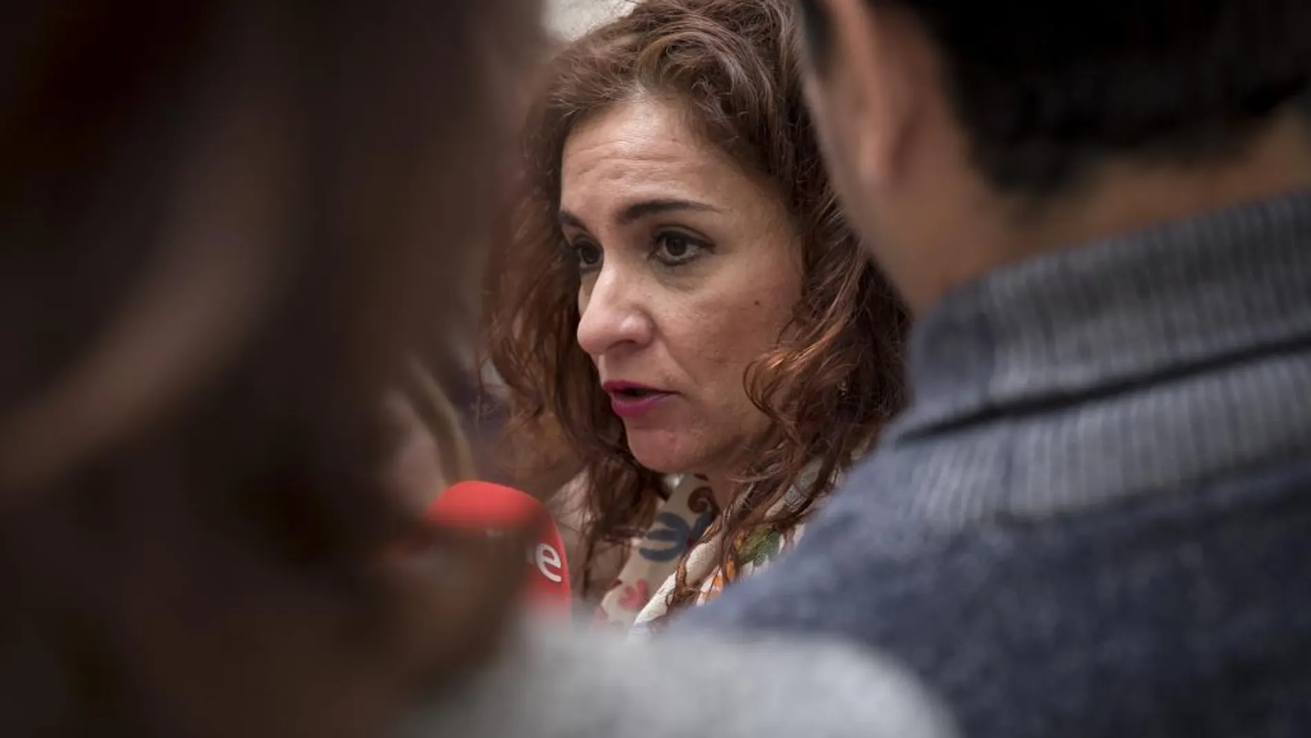 María Jesús Montero, consejera de Hacienda, en la rueda de prensa que ofreció ayer