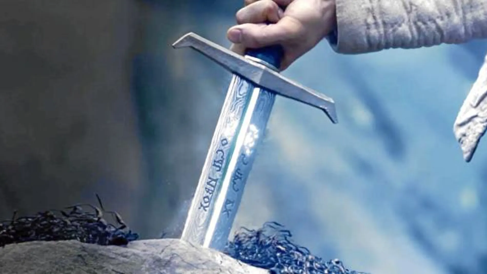 La piedra y la espada. Imagen del filme de Guy Ritchie sobre Arturo que se estrenará en 2017