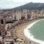 Vista de la Playa de Levante de Benidorm, capital turística de la Costa Blanca alicantina