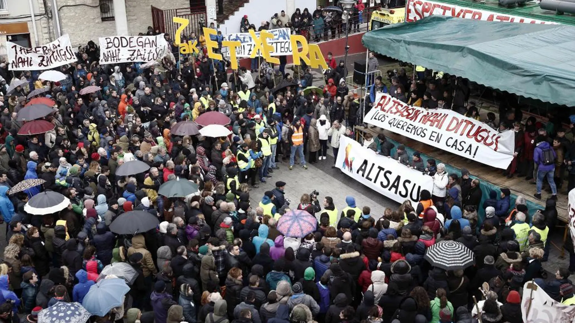 Manifestación el pasado 27 de noviembre para reclamar que la Audiencia no juzgue a los arrestados por la agresión en un bar a dos guardias civiles y sus parejas