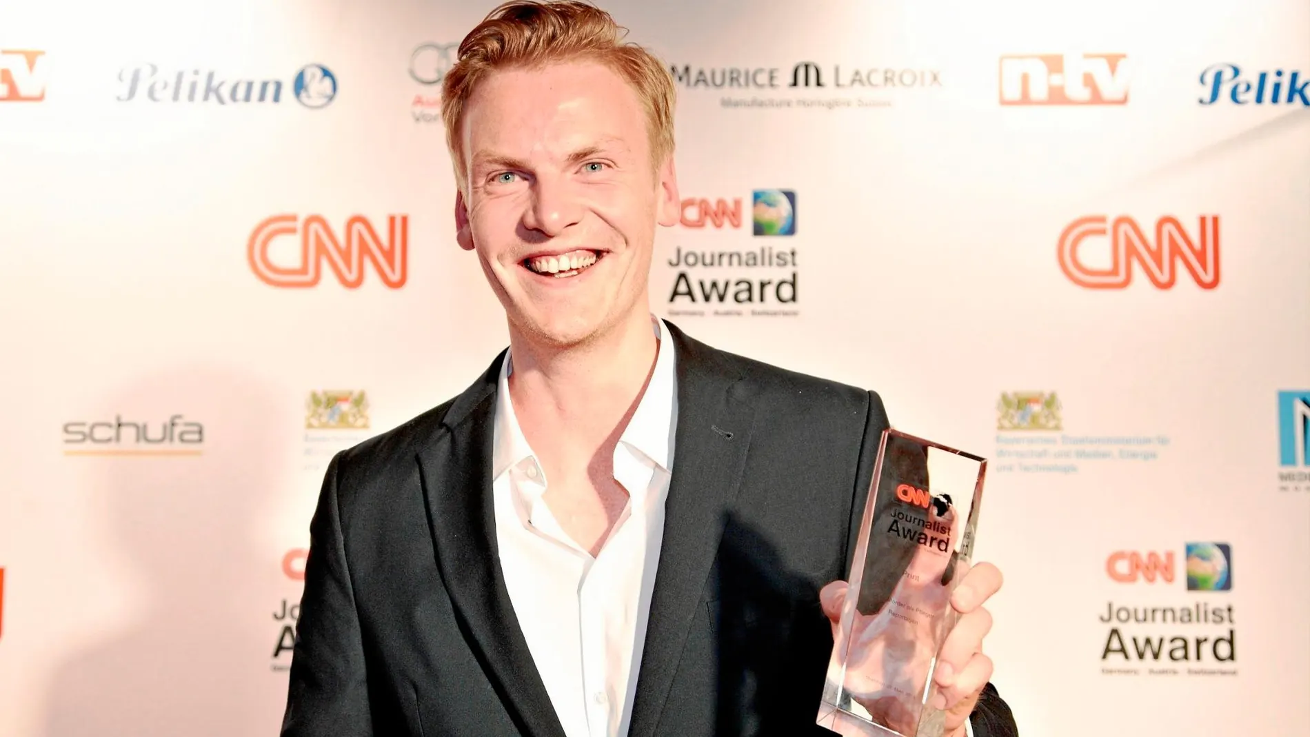 El periodista alemán Claas Relotius recibió en 2014 el premio de Periodista del Año que concederla cadena de televisión CNN