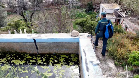 Un efectivos del equipo de Montaña y GEAS de actividades subacuáticas prosigue la búsqueda de Gabriel