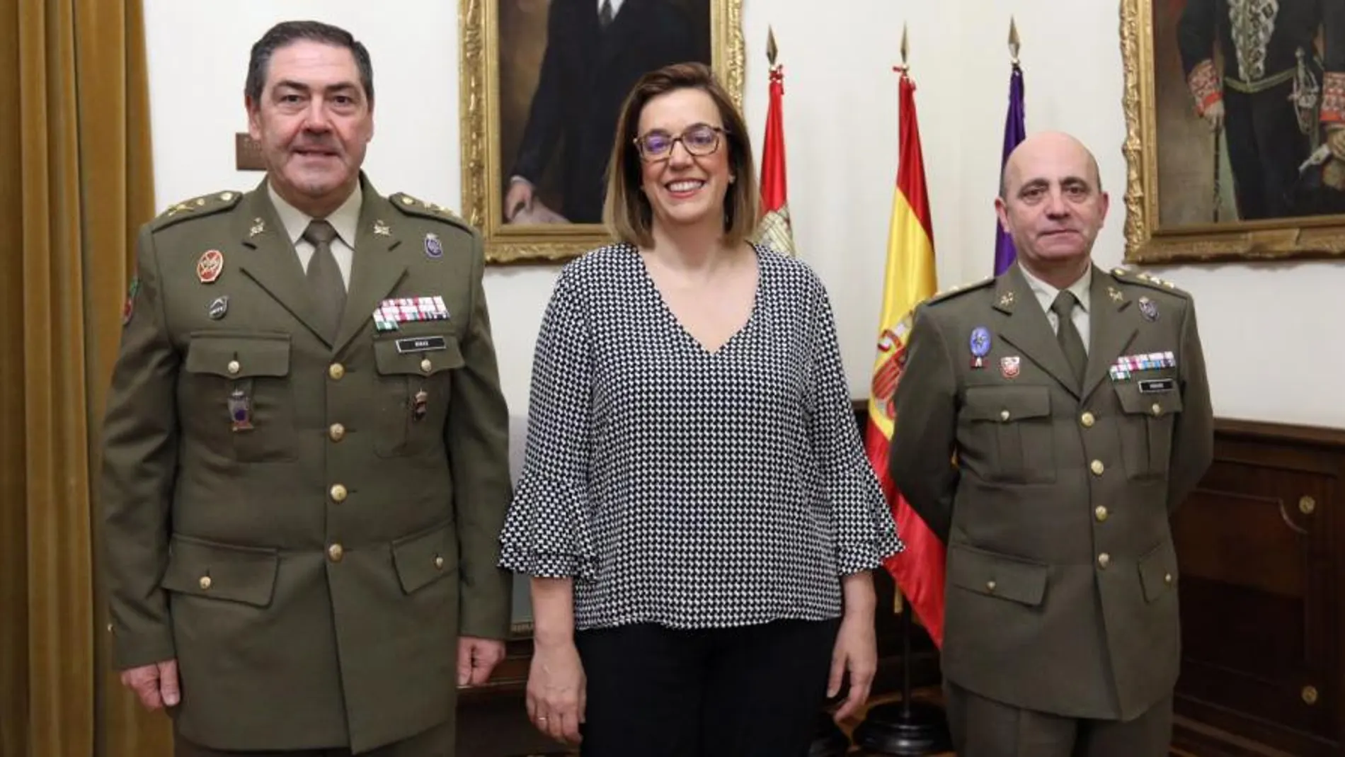 José Rivas, Ángeles Armisén y Carlos Hidalgo en la recepción en la Diputación de Palencia