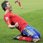 Villa celebra uno de los goles que ha marcado con España