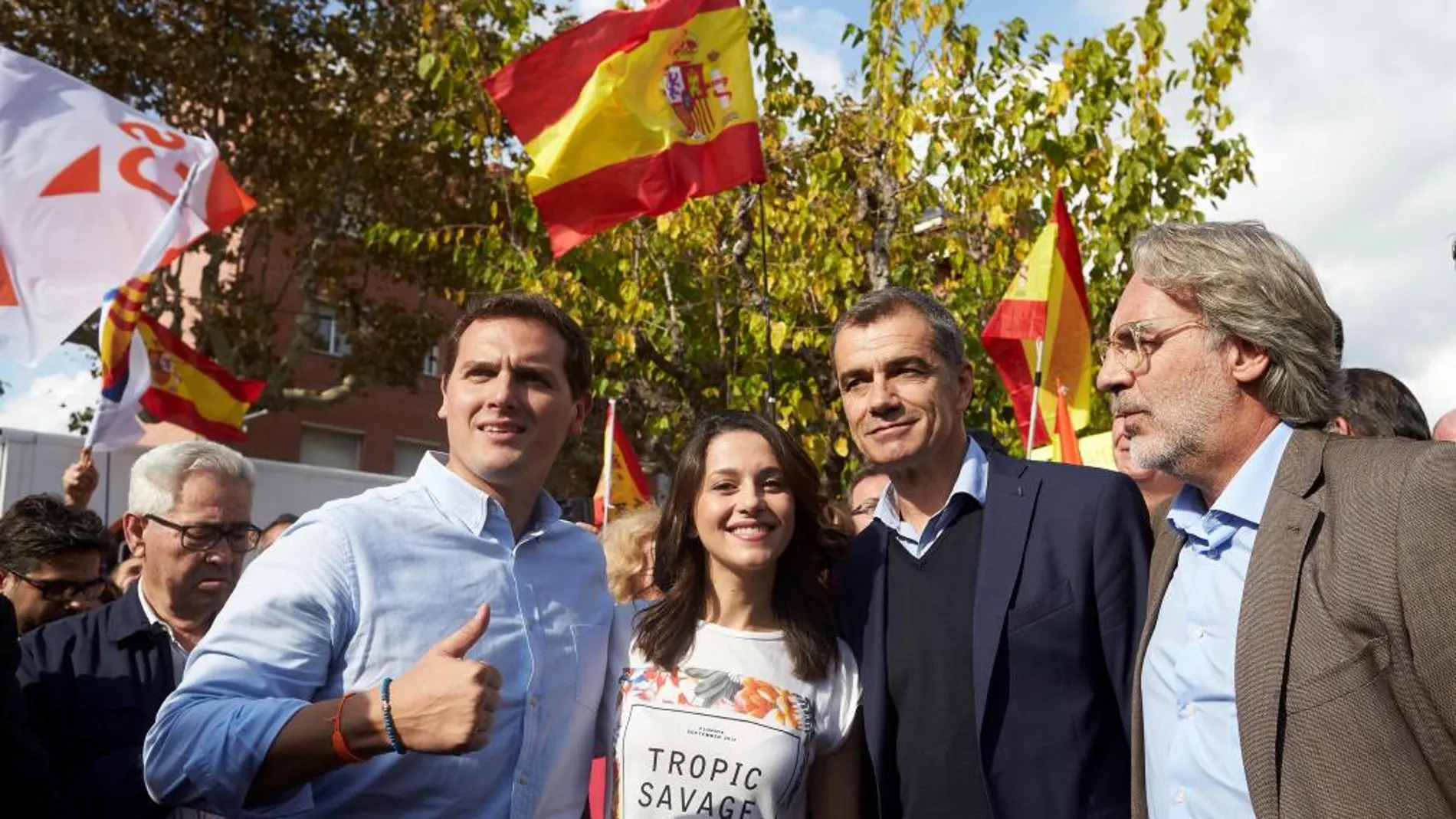 Albert Rivera, Inés Arrimadas, Toni Cantó y Carlos Sánchez Nicolau, durante el acto político celebrado hoy en esta Llavaneras /Efe