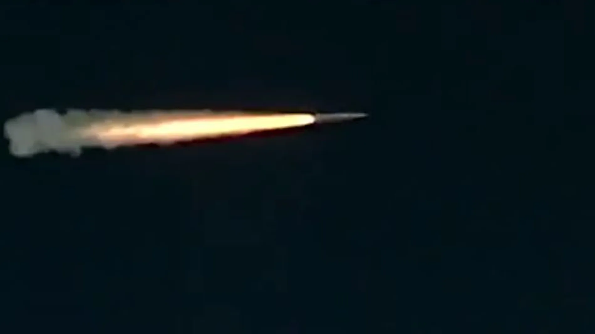 Imagen del misil lanzado por la fuerza aérea rusa