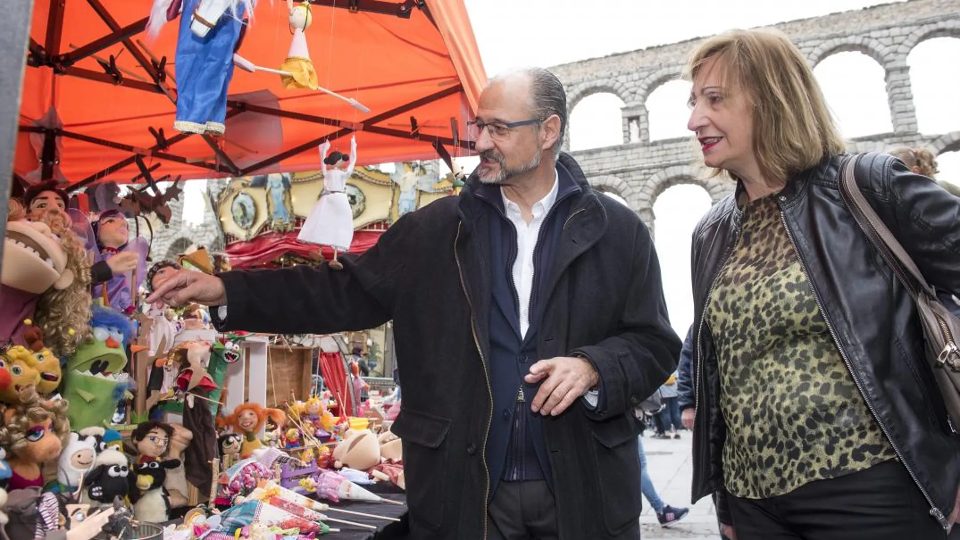 El portavoz de Ciudadanos, Luis Fuentes, acude al Festival Titirimundi de Segovia / Óscar Costa/Ical