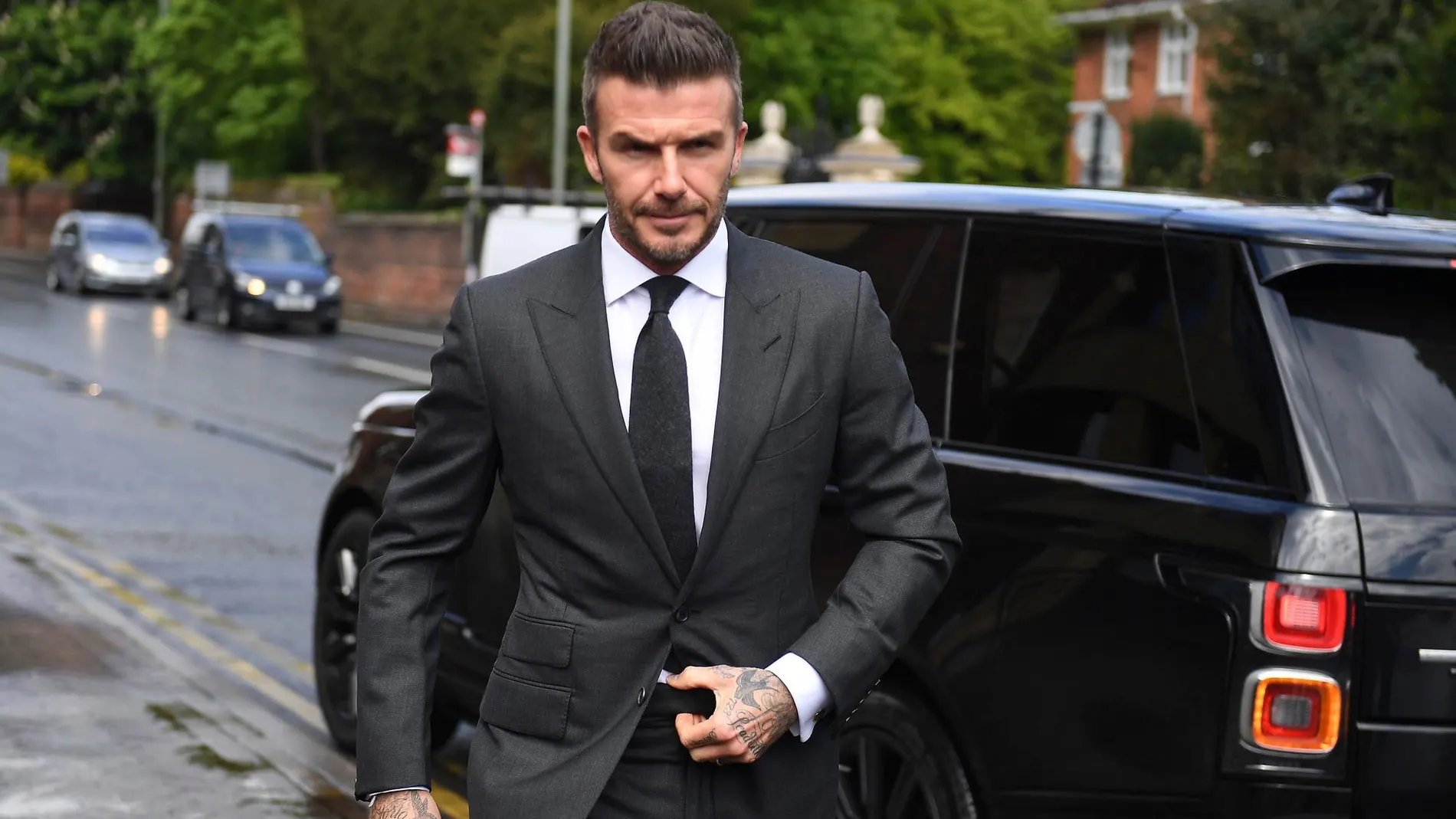 David Beckham llega muy serio al tribunal/Ap