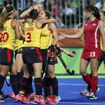 Las jugadoras españolas celebran el triunfo ante Corea