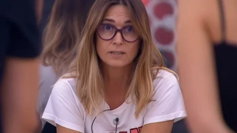 OT2018: José María Cano se opone al trueque de «mariconez» por «estupidez» en la versión de María y Miki