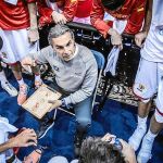 Sergio Scariolo dando instrucciones como técnico