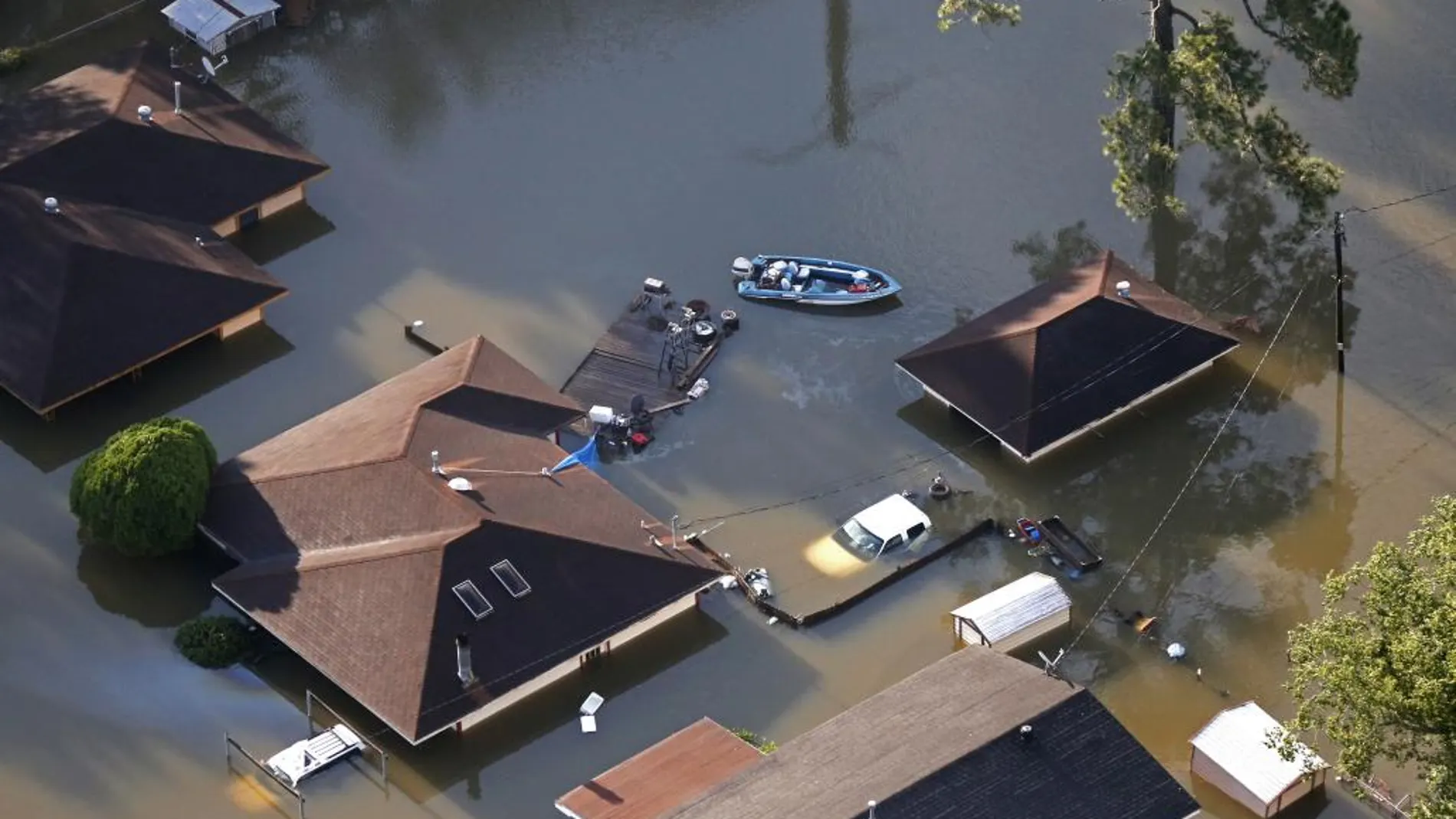 Miles de casas han quedado sumergidas bajo las aguas