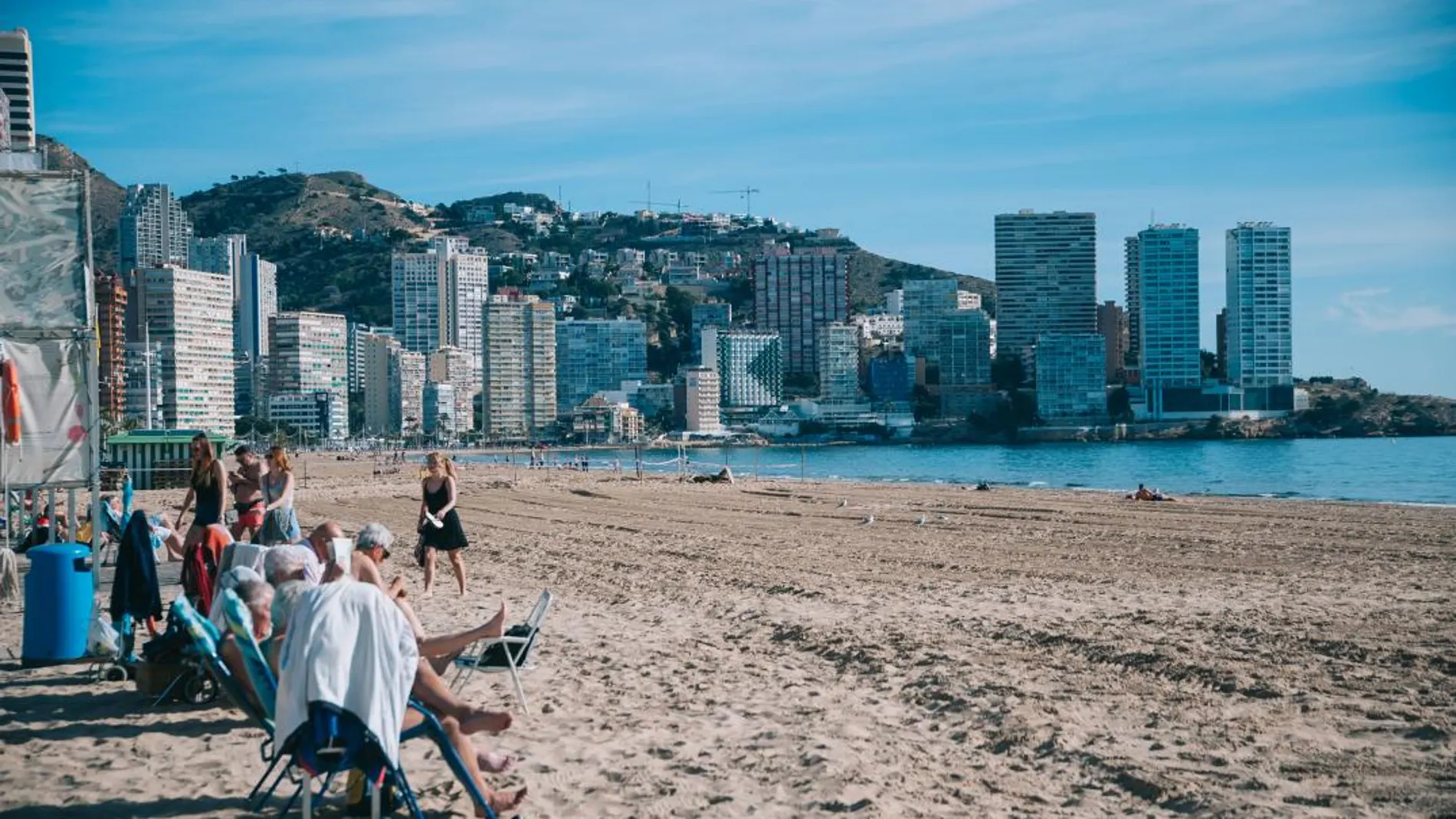 Benidorm fue otra de las localidades donde se vivieron ayer temperaturas impropias de esta época