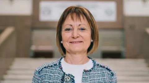 Mavi Mestre, nueva rectora de la UV