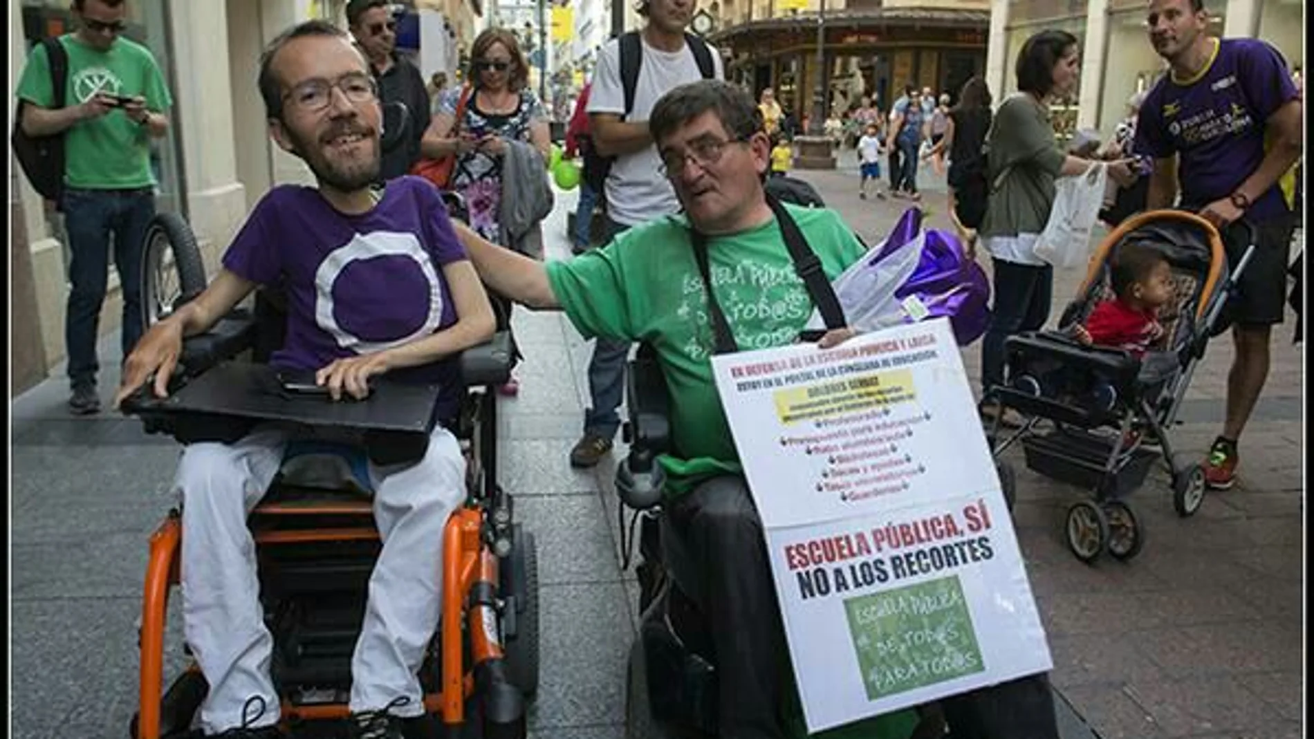 Pablo Echenique y Antonio Aramayona en una imagen subida a Twitter por el dirigente de Podemos.