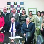 Foto de familia de los responsables de las asociaciones que trabajan con personas con alguna discapacidad, junto al presidente del Cermi nacional, Francisco Sardón