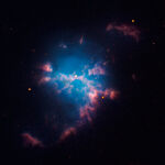 Imagen obtenida con el Telescopio Espacial Hubble de la nebulosa planetaria M3-1, formada por un sistema binario central con uno de los periodos orbitales más cortos jamas observados. Crédito: David Jones / Daniel López - IAC