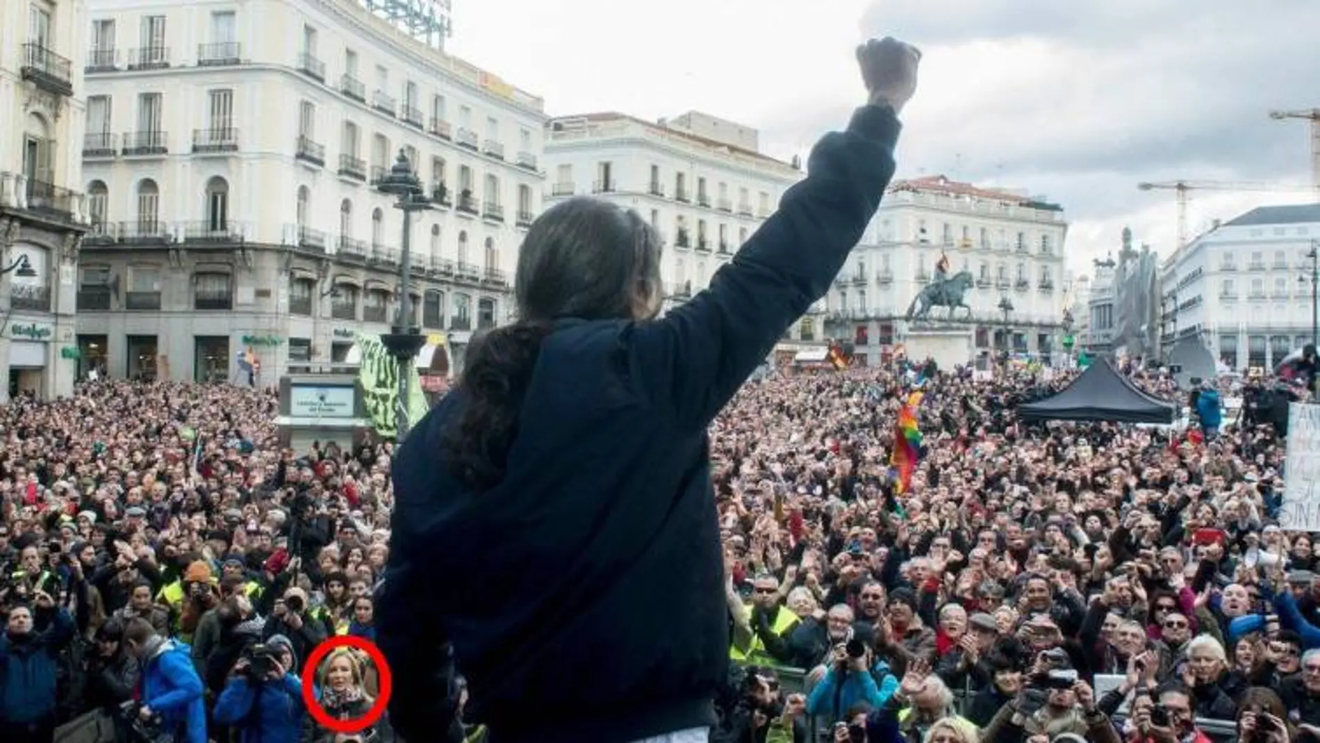 Pablo Iglesias, durante un mitin de Podemos, celebrado en 2015 en el que aparece Carmen Lomana en primera fila / Foto: Dani Gago