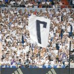 La grada de animación del Santiago Bernabéu, en el último clásico de la Supercopa de este verano