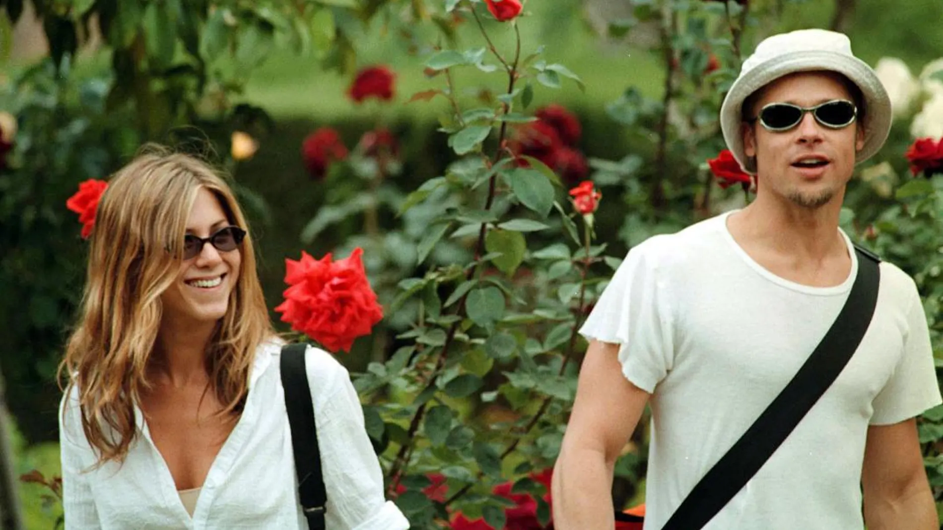Imagen de Jennifer Aniston y Brad Pitt en Granada de 1999