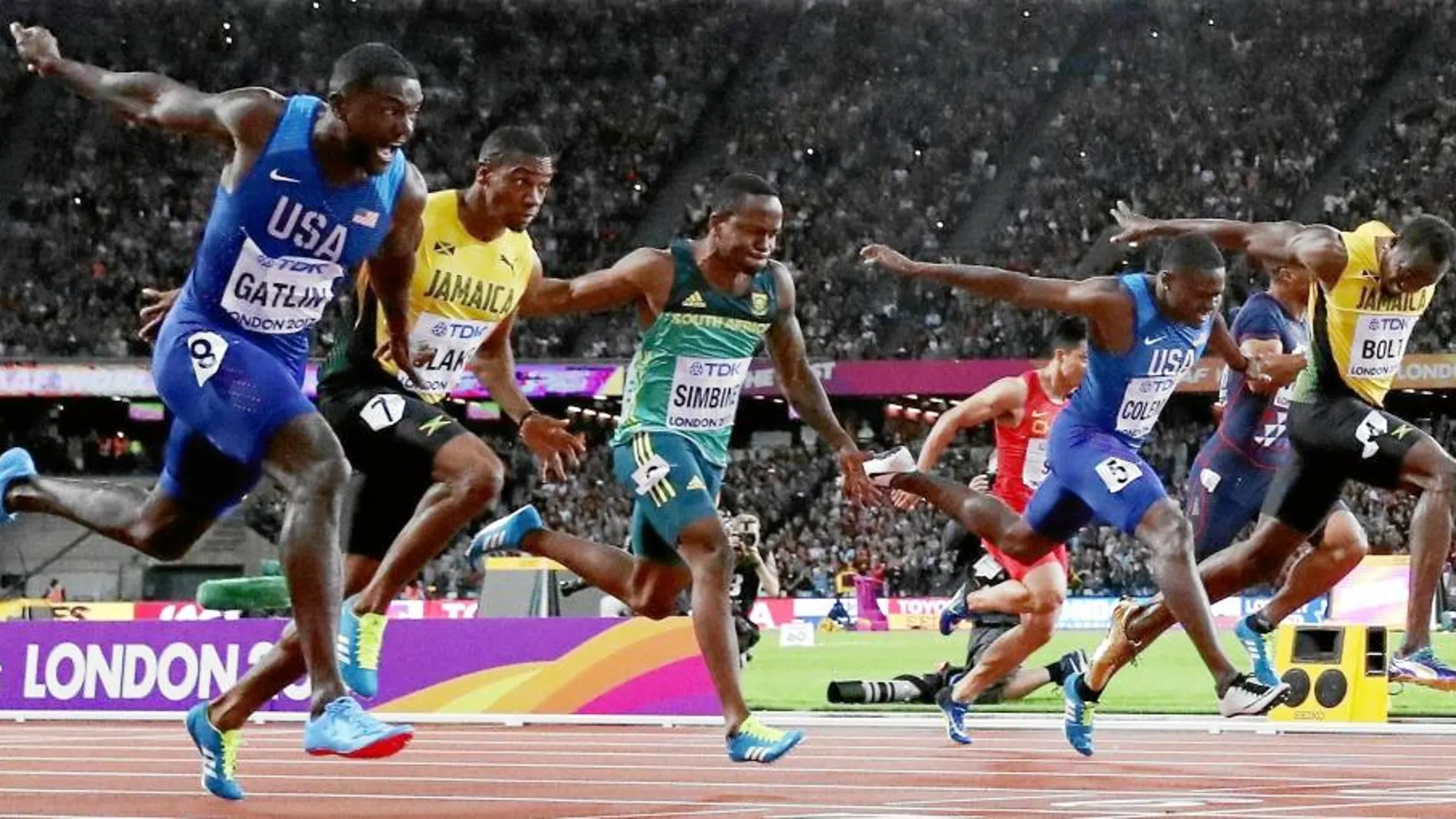 La llegada de la final de los 100 metros en la que Usain Bolt fue destronado