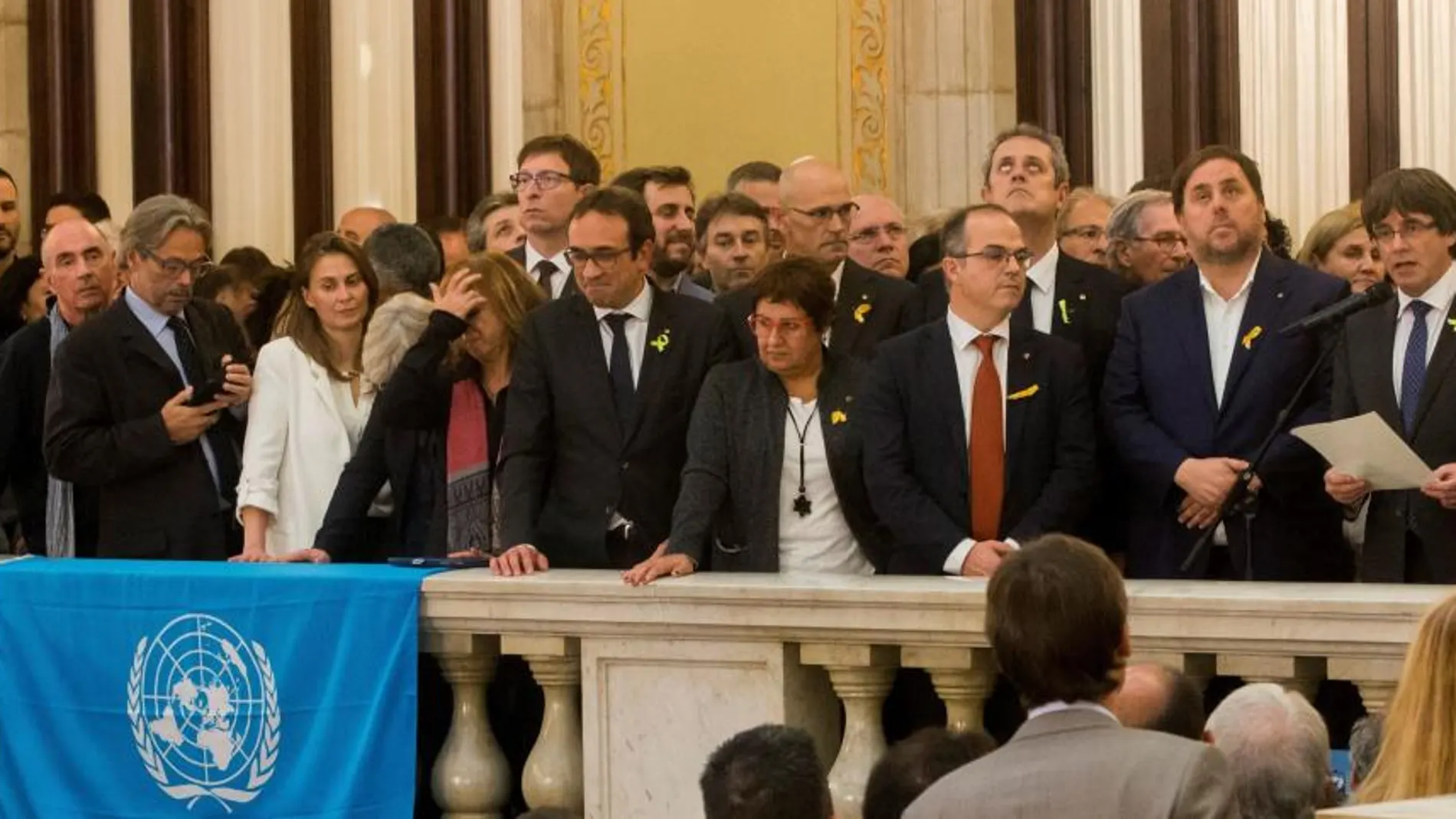 El Govern de la Generalitat tras la declaración de independencia del 27 de octubre. REUTERS/Yves Herman