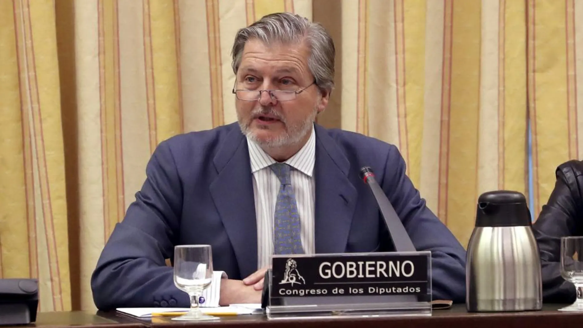 El ministro de Educación, Cultura y Deporte, Íñigo Méndez de Vigo, durante su comparecencia de hoy ante la Comisión de Cultura del Congreso