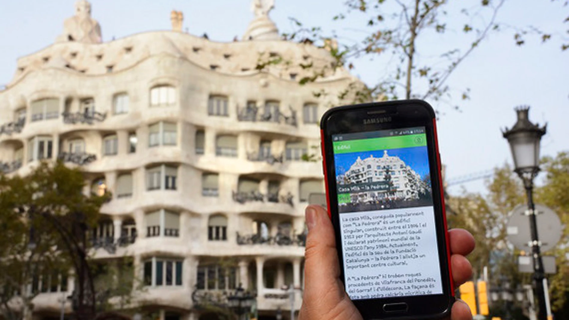 BCN Rokcs es una aplicación para dispositivos móviles inteligentes que invita a descubrir la geología en los monumentos de Barcelona