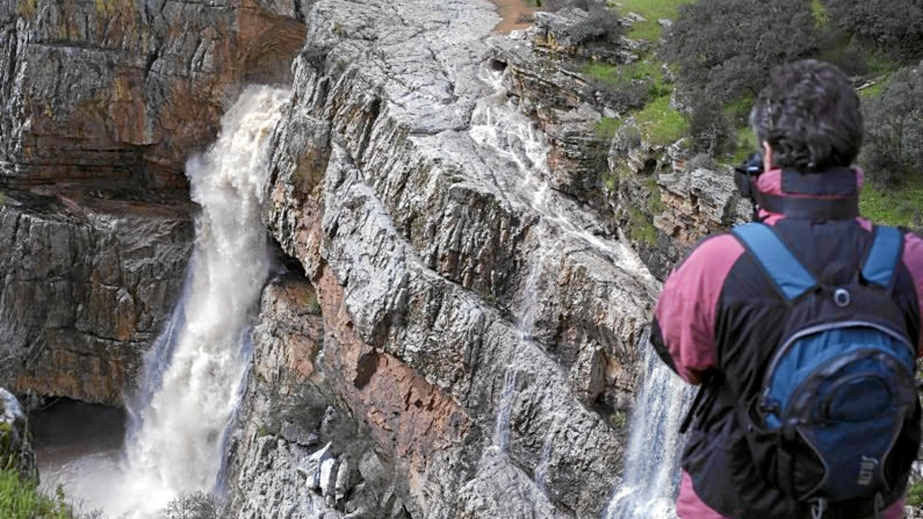 Remite el temporal, pero los pantanos siguen aliviando agua