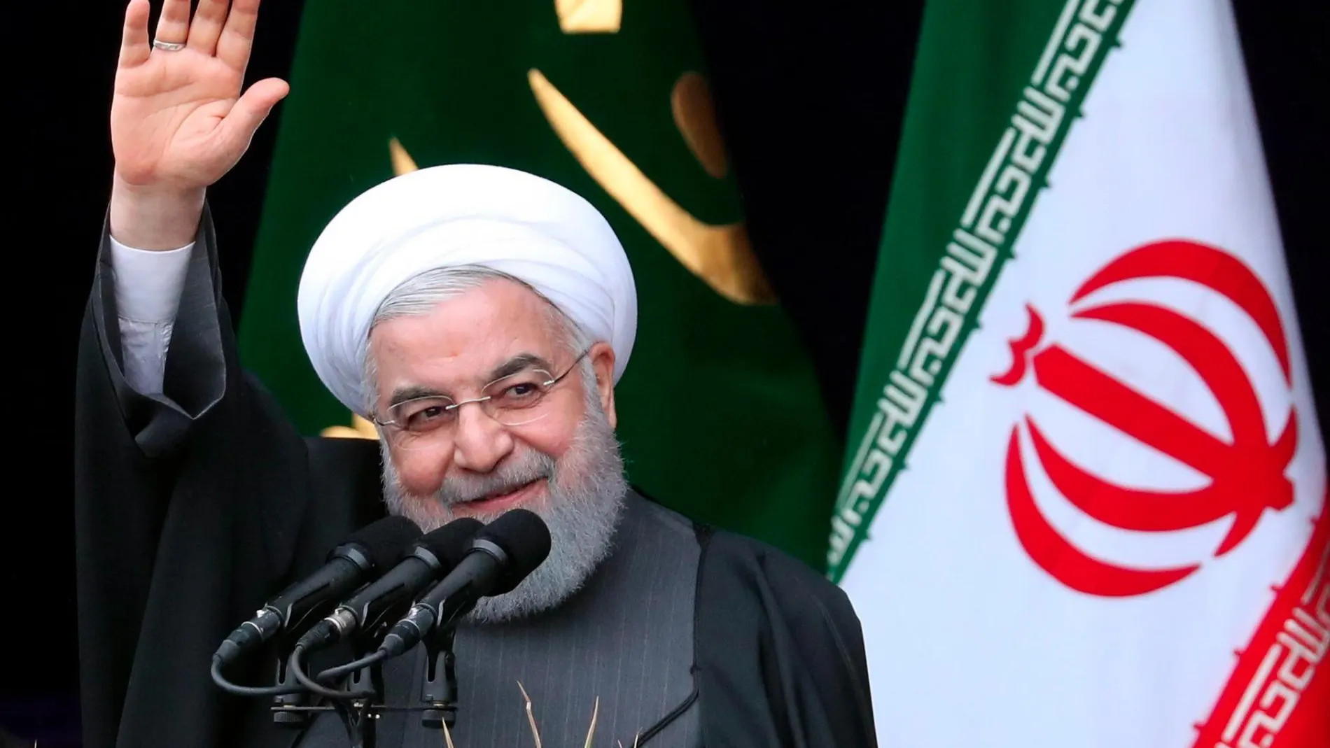 El presidente iraní, Hasan Rohani, da un discurso durante una ceremonia por el 40º aniversario de la Revolución Islámica / Efe