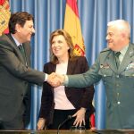La delegada del Gobierno, María José Salgueiro, junto a Carlos Fernández Carriedo y Francisco Javier Sualdea
