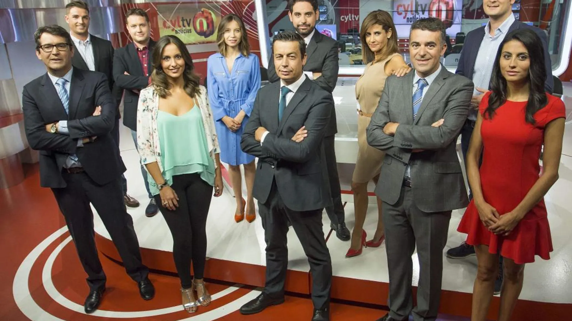Equipo de los servicios informativos liderados por Eduardo Gordaliza