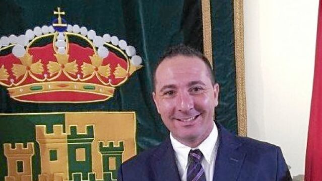 Iván Fernández es alcalde de Serranillos del valle desde junio de 2015