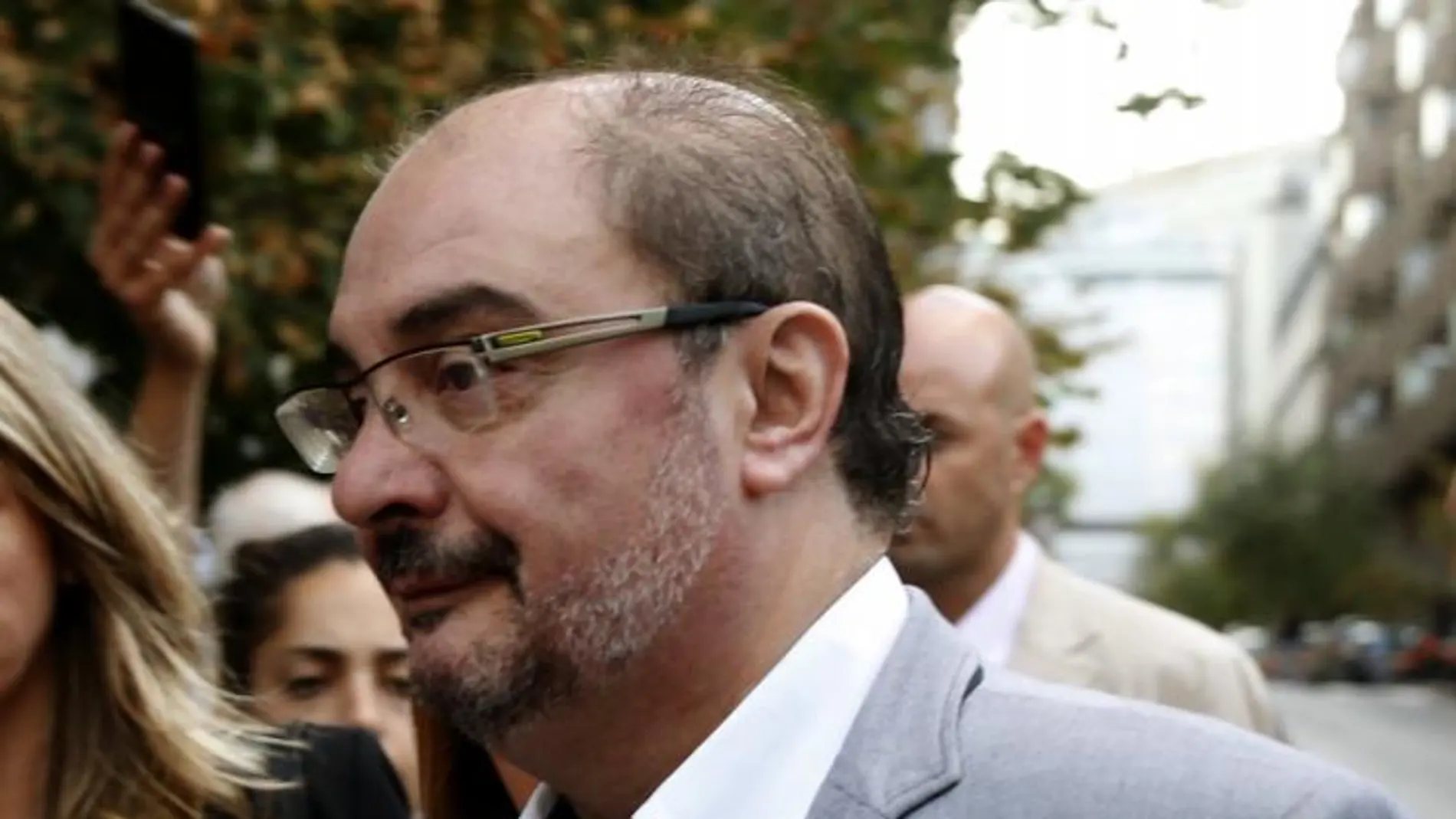 La respuesta de Lambán