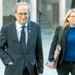 El president Quim Torra y la portavoz Elsa Artadi, ayer, en el Palau de la Generalitat