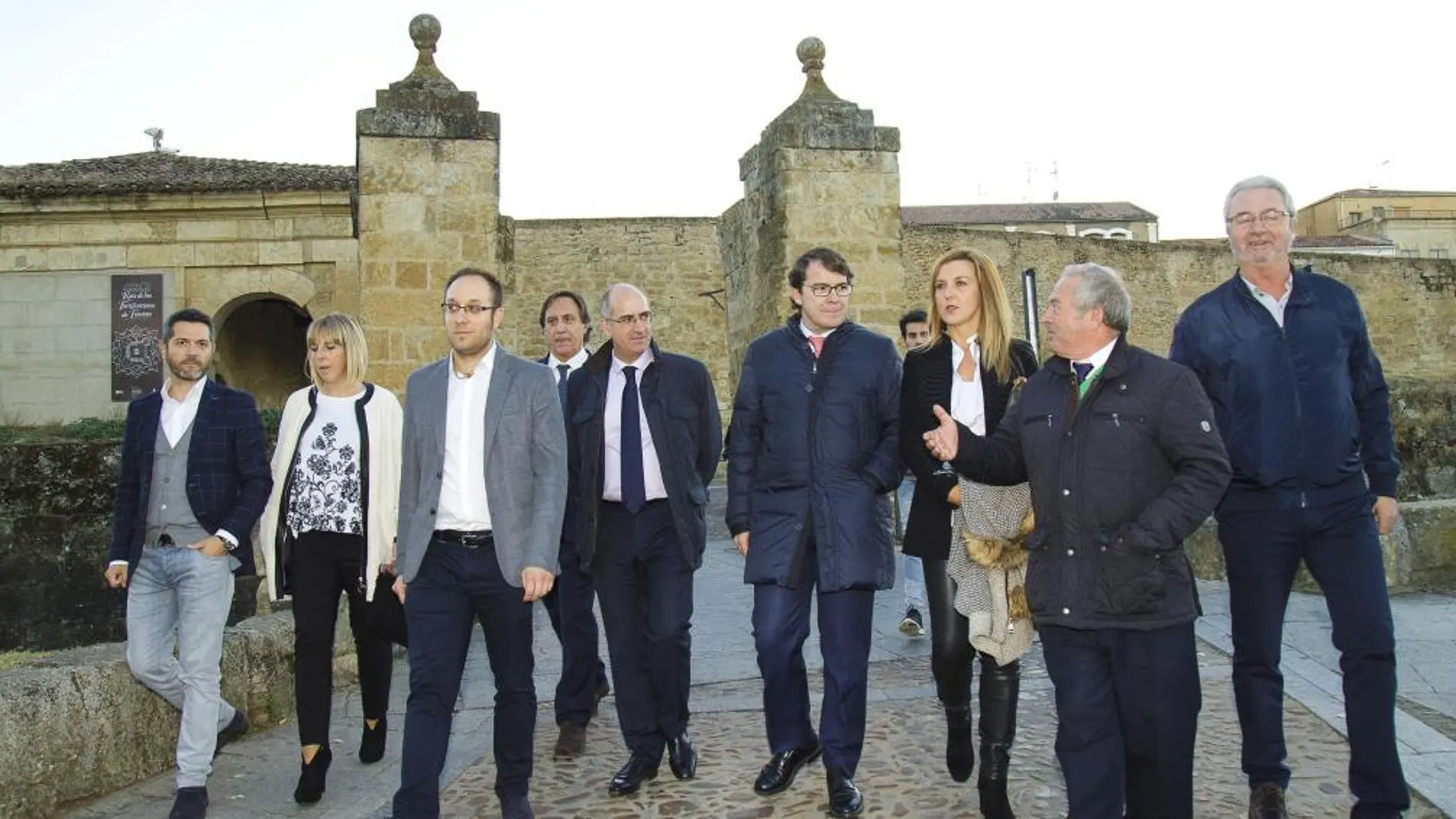 Fernández Mañueco visita Ciudad Rodrigo, junto a Iglesias, entre otros