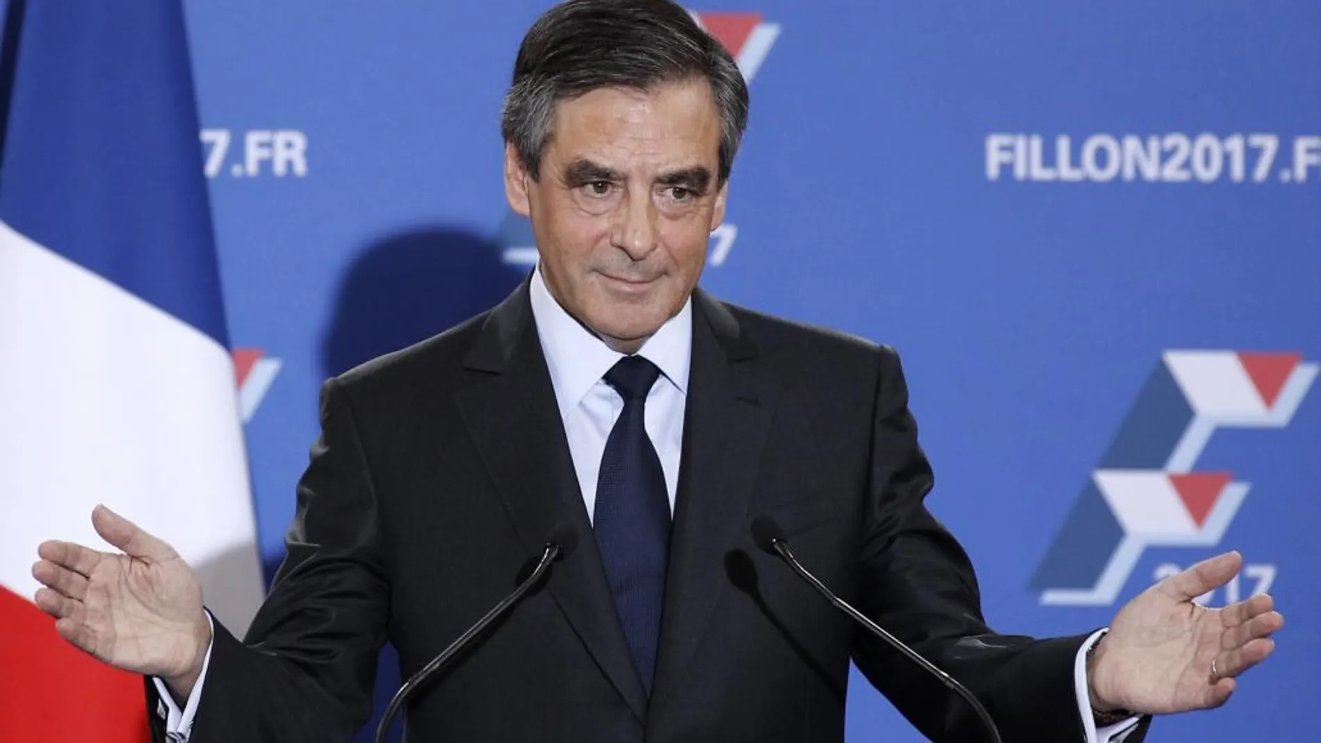El candidato a las primarias en el partido republicano francés Francois Fillon, tras su triunfo.