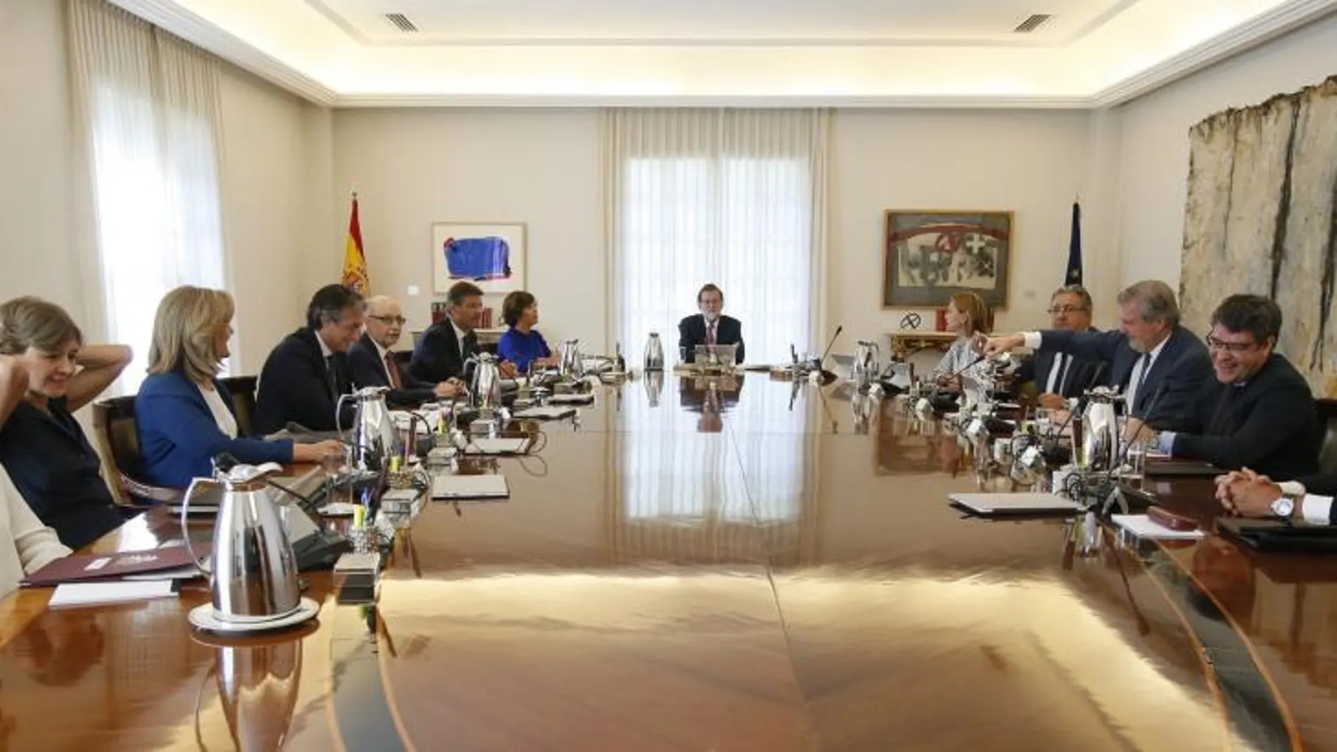 El Gobierno dice que no queda en la Generalitat "ningún mínimo resto de sensatez, moderación o responsabilidad institucional"