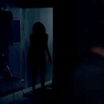 Imagen del trailer de «Nunca apagues la luz»