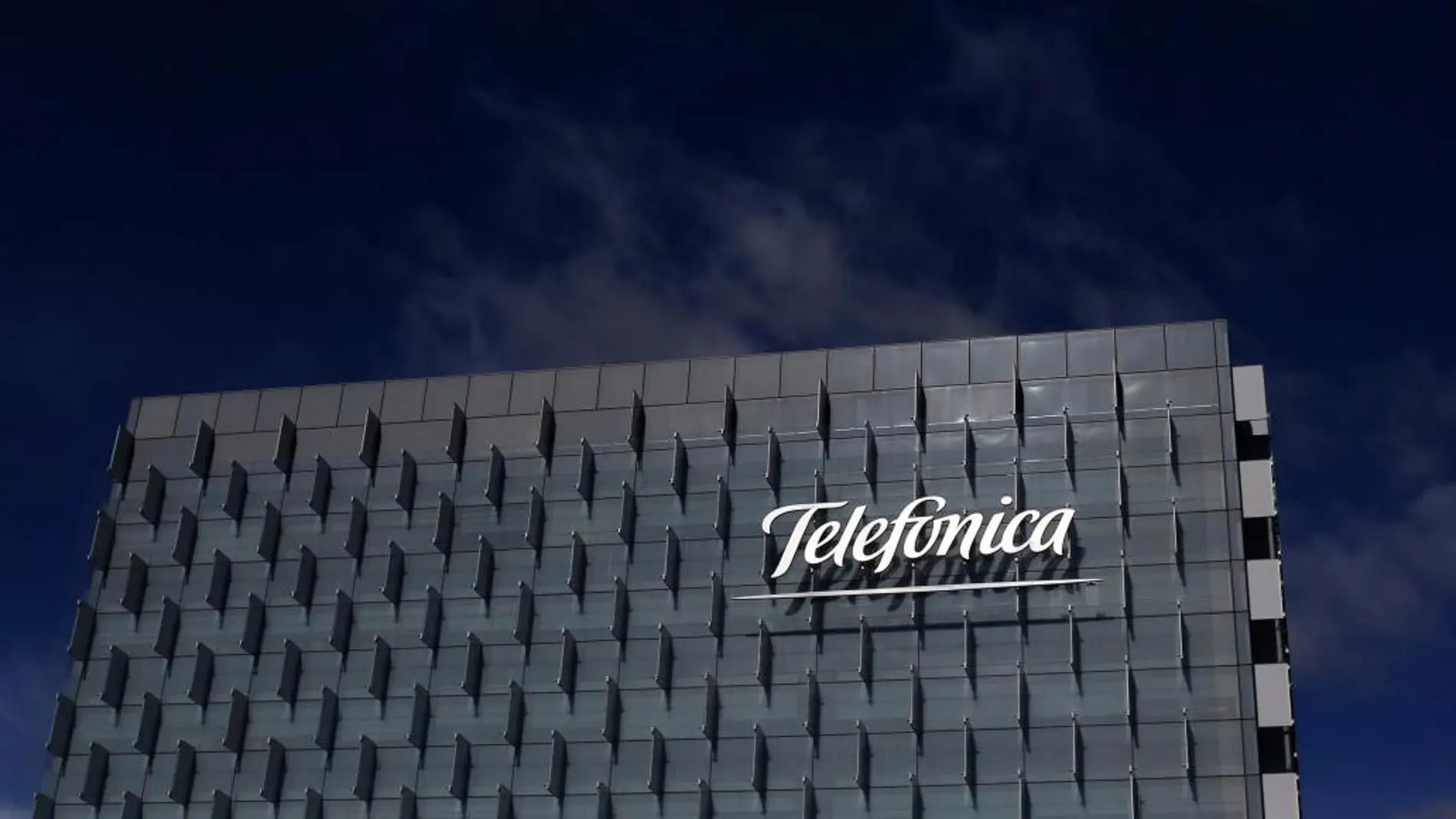 Telefónica gana 1.241 millones de euros hasta junio