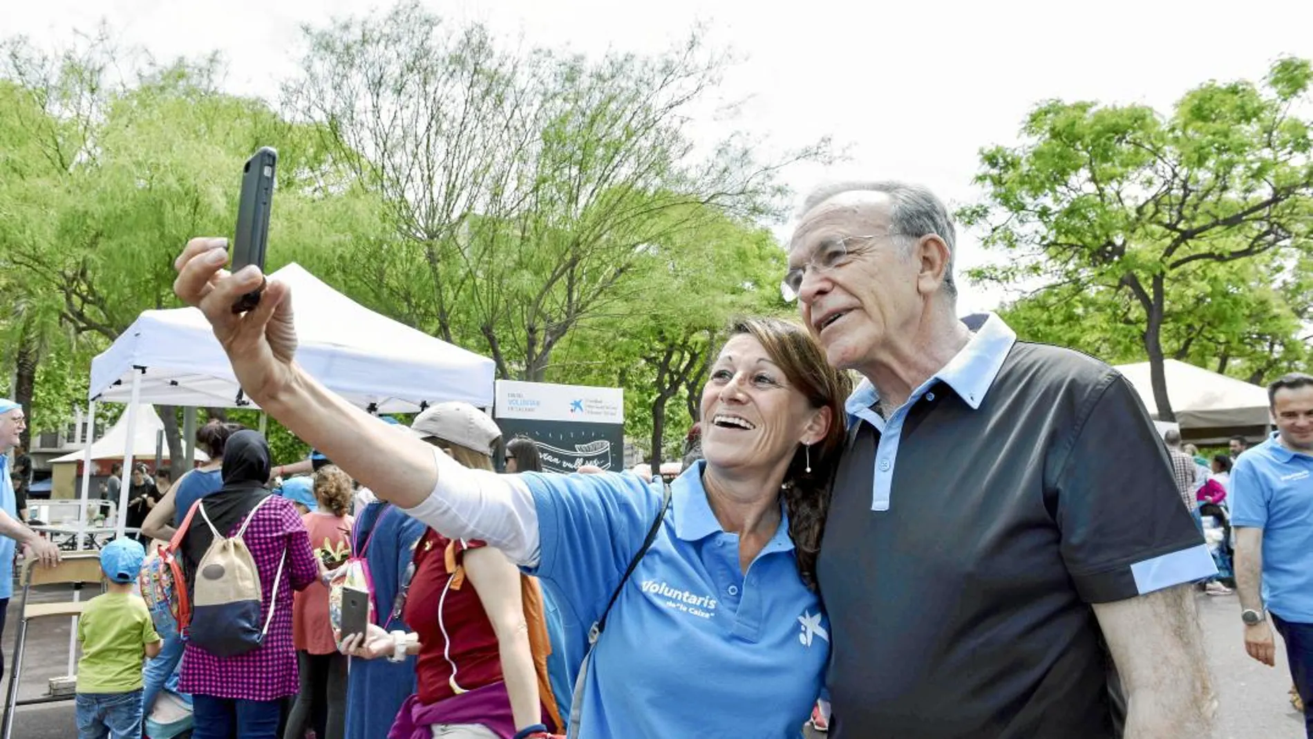 Isidro Fainé, presidente de la Fundación Bancaria La Caixa, participa en el acto central del Día del Voluntario en Barcelona