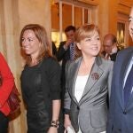 Soraya Rodríguez, Carme Chacón, Elena Valenciano y Pere Navarro, ayer en Madrid