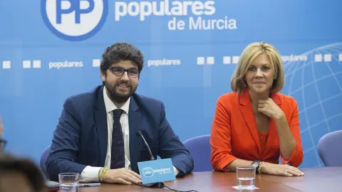 El recién elegido presidente del PP murciano, Fernando López Miras, junto a María Dolores de Cospedal